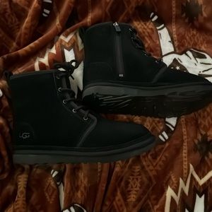 Black UGG HARKLEY boots